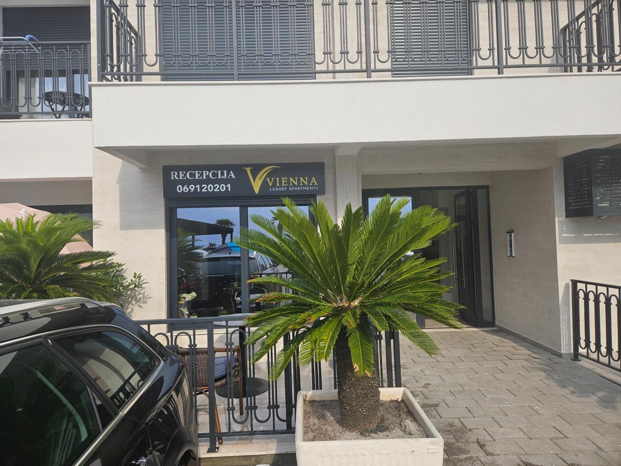 Vienna Luxury Apartments Dobra Voda Ngoại thất bức ảnh